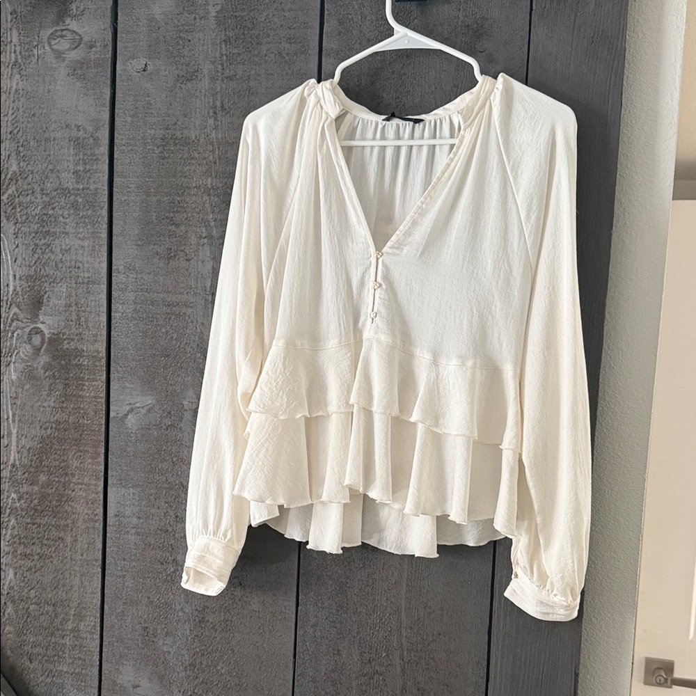 RUFFLED BLOUSE - ZARA size s NWT